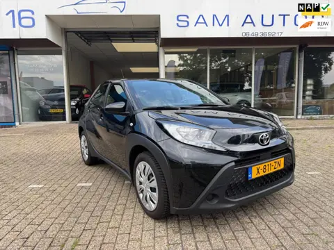 Toyota Aygo X 1.0 VVT-i MT Play