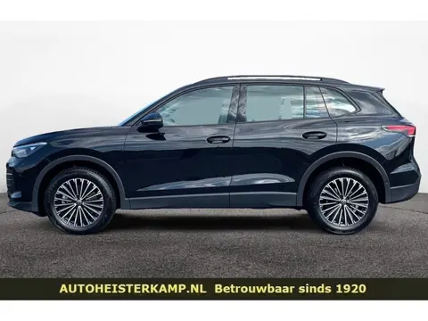 Volkswagen Tiguan 2.0 TDI 4Motion ACC Navi LED Camera Trekhaak 18 Inch