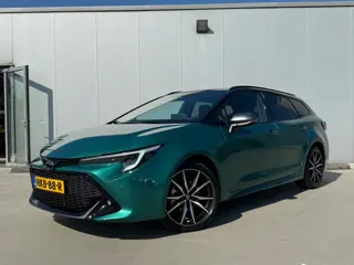 Toyota Corolla Touring Sports Hybrid 140 GR Sport Automaat | Navigatie | BSM | Sportstoelen | Elektr
