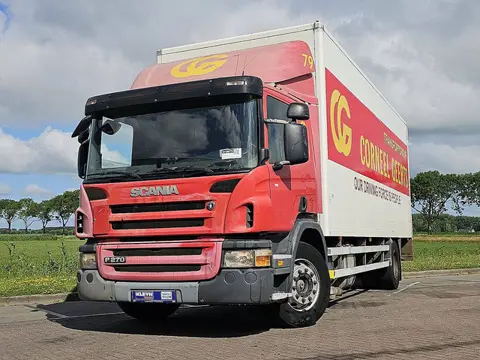 SCANIA P270 lift hard wood floor