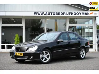 Mercedes-Benz C-klasse 180 K. Avantgarde Airco Navi Trekhaak 1e eigenaar Nieuwstaat