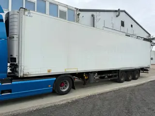 Schmitz Cargobull Schmitz Cargobull PRICES FROM €6950 TO €8950,- 40 X CARRIER 1850 MT D/E SAF AXELS