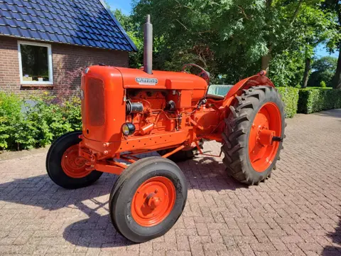 Nuffield 4 DM oldtimer met hef (bj 1960)