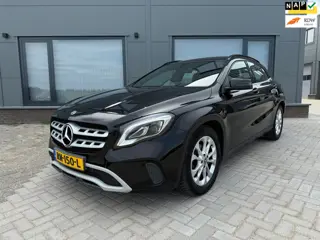 Mercedes-Benz GLA-klasse 180 Business Solution // Automaat // Clima // PDC // Navi