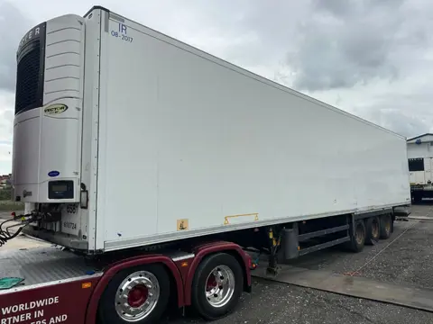 Schmitz Cargobull Schmitz Cargobull PRICES FROM €6950 TO €8950,- 40 X CARRIER 1850 MT D/E SAF AXELS