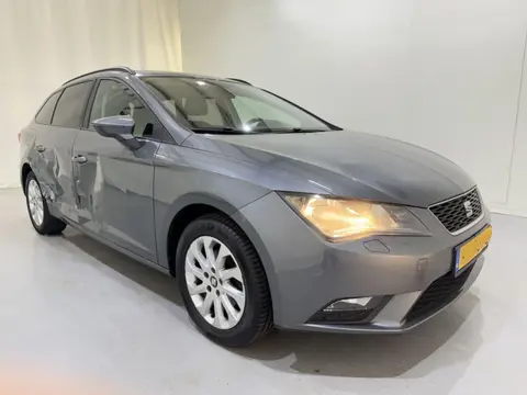 SEAT Leon ST 1.6 TDI Style Business (bj 2015, automaat)