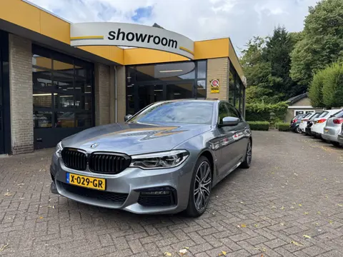 BMW 5 Serie 530e xDrive M-Sport 290PK iPerformance High Executive Schuifdak Headup Harman Kardon Tre