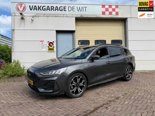Ford Focus Wagon 1.0 EcoBoost Hybrid ST Line Style