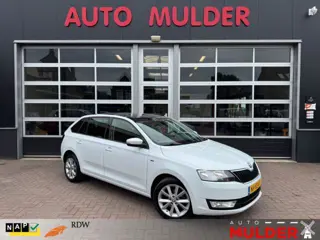 SKODA RAPID  SPACEBACK 1.2 TSI 90PK GREENTECH DRIVE / PANO / PDC / NAVI / DSG!