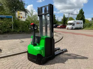 Cesab S212 1200KG 2.90METER STAPELAAR / HEFTRUCK