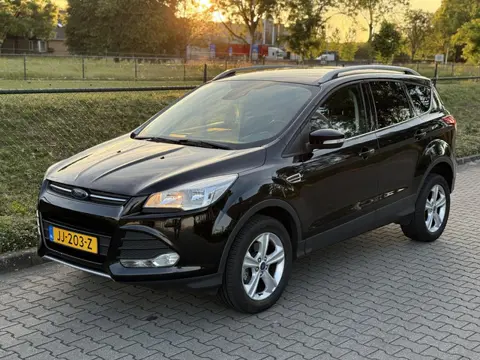 Ford Kuga 1.5 Trend NL auto, nieuwe APK !