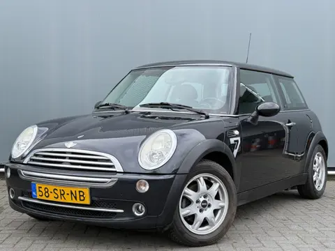 MINI Mini BWJ 2006 1.6 90 PK One Seven AIRCO / CRUISE / LMV 15 INCH / ELEK. RAMEN / CENTR. VERGR. + 