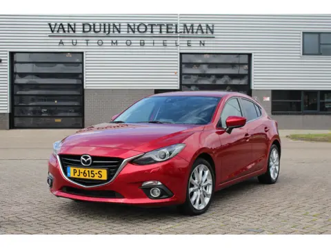 Mazda 3 2.0 GT-M / Automaat / HUD / Keyless / Stoelverwarming