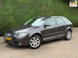Audi A3 Sportback 1.6 FSI /6BAK/CRUISE/NAVIGATIE/RIJDTSUPER!/