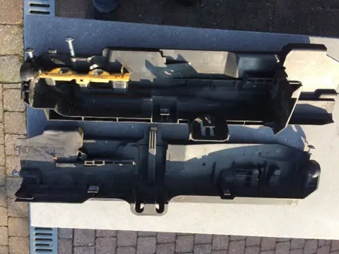 Bmw 1- reeks e81, e82, e87, e88 houders voor aircocondensor