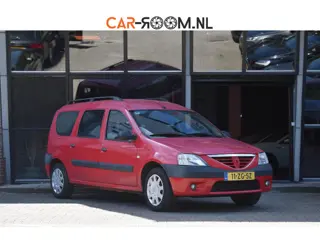 Dacia Logan MCV 1.6-16V Lauréate 7p. Airco Trekhaak Elekt Ramen 7pers