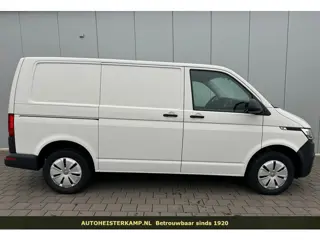 Volkswagen Transporter 2.0 TDI L1H1 T6.1 110 PK Airco Achterklep PDC Radio