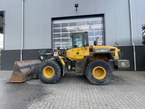 Komatsu WA250PZ-5 A/C (bj 2007)