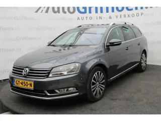 Volkswagen Passat Variant 1.4 TSI Highline BlueMotion nette station met leer en trekhaak