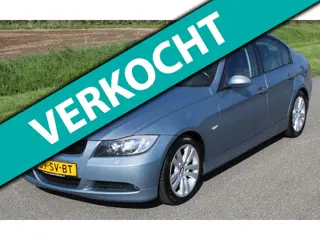 BMW 320i High Executive / NAVI / XENON / CRUISE / 1STE EIG.
