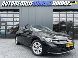 Volkswagen Golf 1.5 eTSI Life Business NL.Auto/Automaat/Massage-Stoelen/Full Led/Stoelverwarming/1St