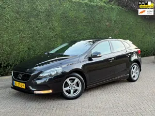 Volvo V40 1.6 D2 Momentum /6BAK/GLAZENDAK/PDC/RIJDTGOED!/