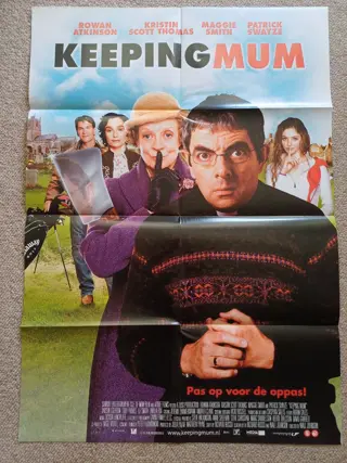 KEEPING MUM filmposter.