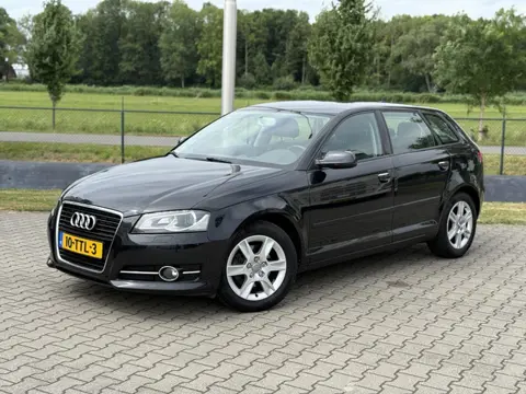 Audi A3 Sportback 1.4 TFSI Attraction Advance nl auto, automaat, top staat !