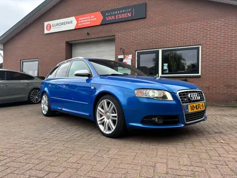 Audi S4 Avant 4.2 V8 S4 quattro