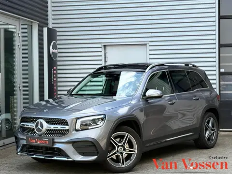 Mercedes-Benz GLB 180 AMG Line|PANO|CAMERA|LANEASSIST|STOELVERWARMING|