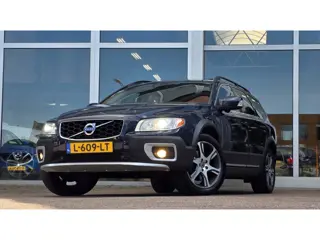 Volvo XC70 3.0 T6 Momentum Xenon Leer Navi Mooi! Trekhaak Vol!!!
