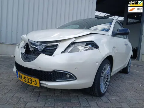 Lancia Ypsilon 0.9 TwinAir Platinum - Airco - Schade - Start niet