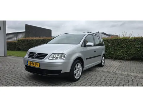 Volkswagen Touran 1.6-16V FSI Athene