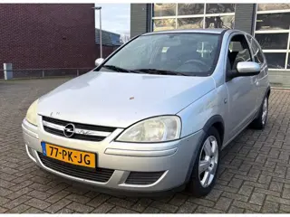 Opel Corsa 1.2-16V Maxx (bj 2004)