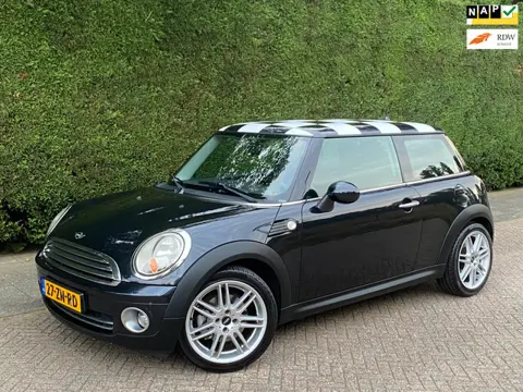 Mini Mini 1.6 Cooper AIRCO KOUD/RIJDT GOED/RACE/APK 4-2026!!