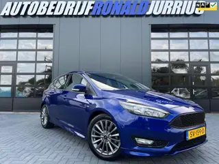 Ford Focus 1.0 ST-Line NL.Auto/125Pk/Sync Navigatie/Privacy Glass/1Ste Eigenaar/Dealer Onderhouden