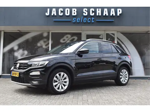 Volkswagen T-Roc 1.5 TSI Style Automaat / Navigatie / Adap. Cruise / Trekhaak / PDC v+a / Camera / 1