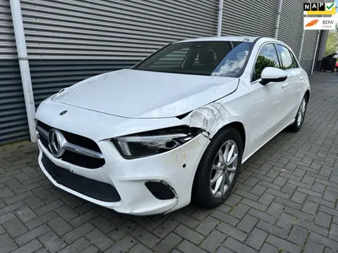 MERCEDES-BENZ A180 GROOT SCHERM/LED/CAMERA