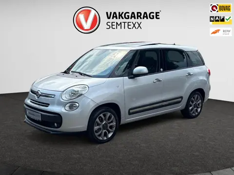 Fiat 500 L Living 0.9 TwinAir Lounge | Clima | Cruise | Panorama Dak | Parkeersensoren Achterzijde |