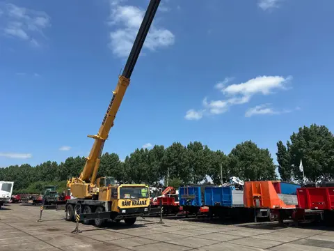 Liebherr LTM 1070 8X8 (bj 1990)
