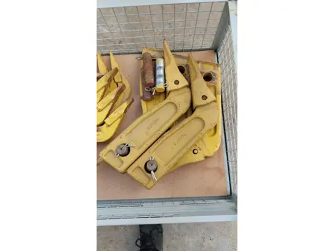 Caterpillar ripper shanks for D4 D5 dozer / 140 grader