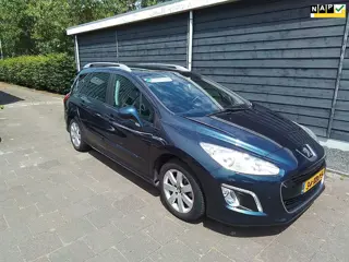 Peugeot 308 SW 1.6 VTi Active Zeer lux,s Airco/Trekhaak Paneramadak Led verlichting