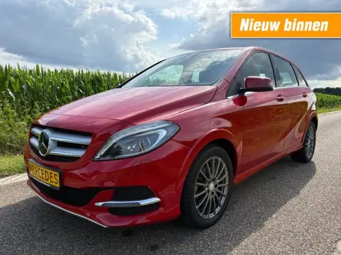 MERCEDES-BENZ B-KLASSE 250 E / AUTOMAAT / VOLL / NIEUWSTAAT
