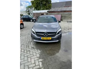Mercedes-Benz A-Klasse 180 Lease Edition Plus navi ecc parkeersensoren