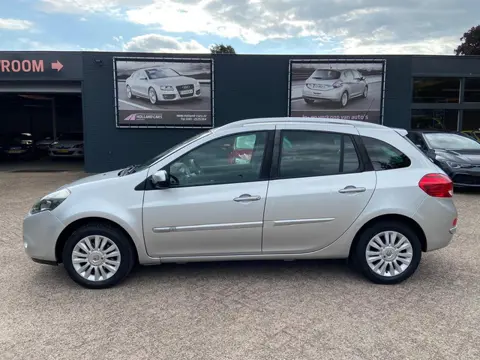 Renault Clio Estate 1.2 TCE Collection 101 Pk - 1e Eigenaar 132.123 Kilometer n.a.p - Airco - Cruise