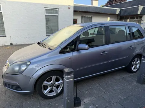 Opel Zafira 1.6 Enjoy Info 06-39 48 42 01.