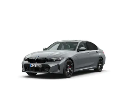 BMW 3-serie 330e | 19 Inch | M-Sportpakket Pro | Innovation Pack | Comfort Pack | Panoramadak