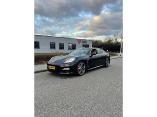 Porsche Panamera 4.8 V8 Turbo 500PK