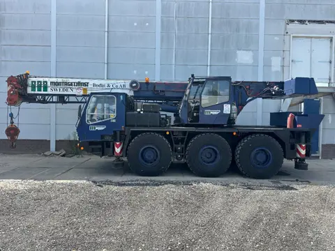 Krupp KMK3035, SWING AWAY BIFOLD JIB, NEW TYERS (bj 1989)