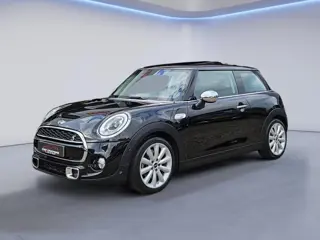 Mini Cooper S 2.0 Chili Serious Business /Apple Carplay/Panodak/Leder/Stoelverw./Cruise Contr./Clima